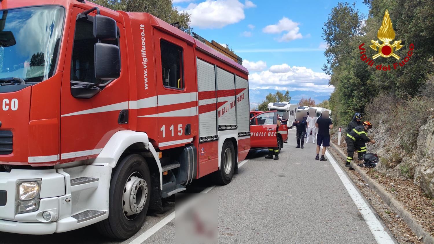 Schianto sull'Orientale: grave una donna