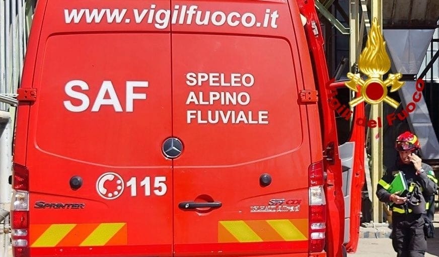 Due cercatrici di funghi perdono l'orientamento: salvate dai Vigili del fuoco