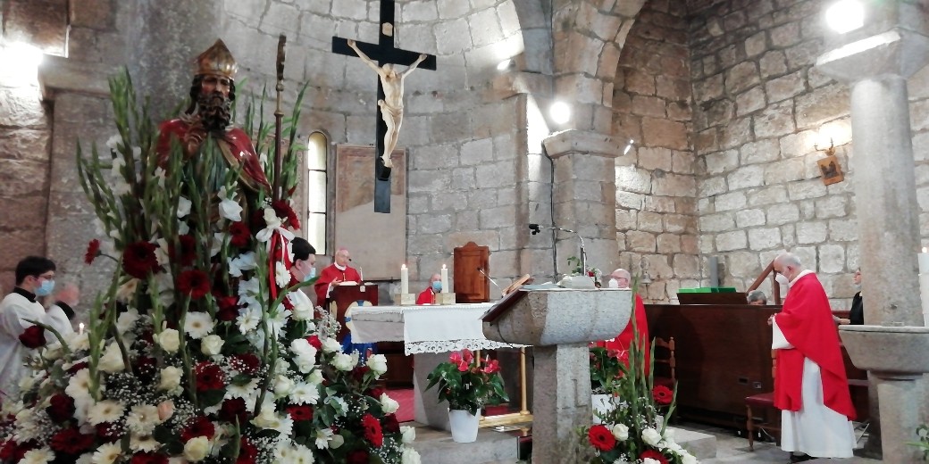 Olbia, San Simplicio e la messa: una basilica di vuota riempita di fede