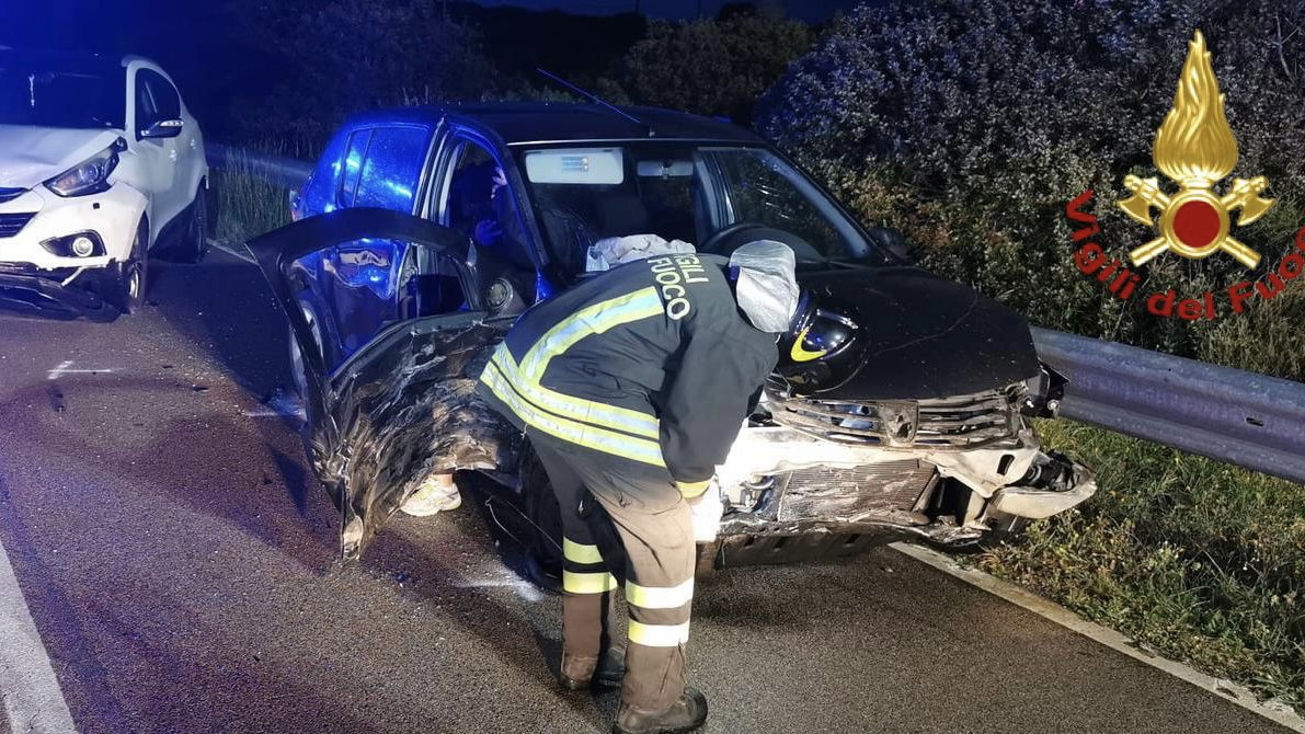 Golfo Aranci, Auto Perde Controllo E Si Scontra Con Altro Veicolo: Un Morto