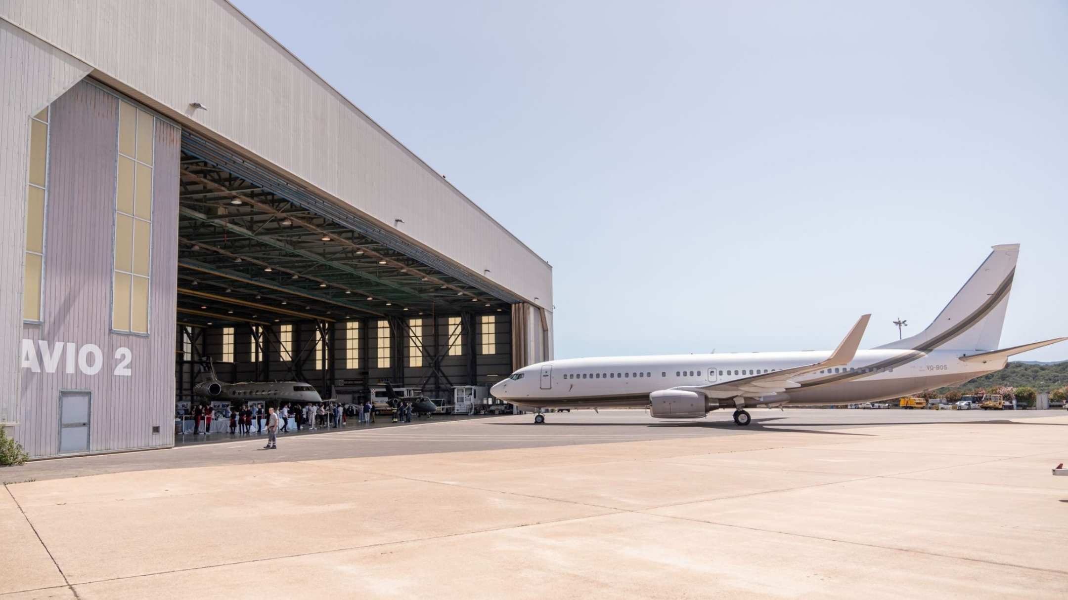 Olbia, parte la prima manutenzione Atitech: nuova vita per gli hangar dell’aeroporto