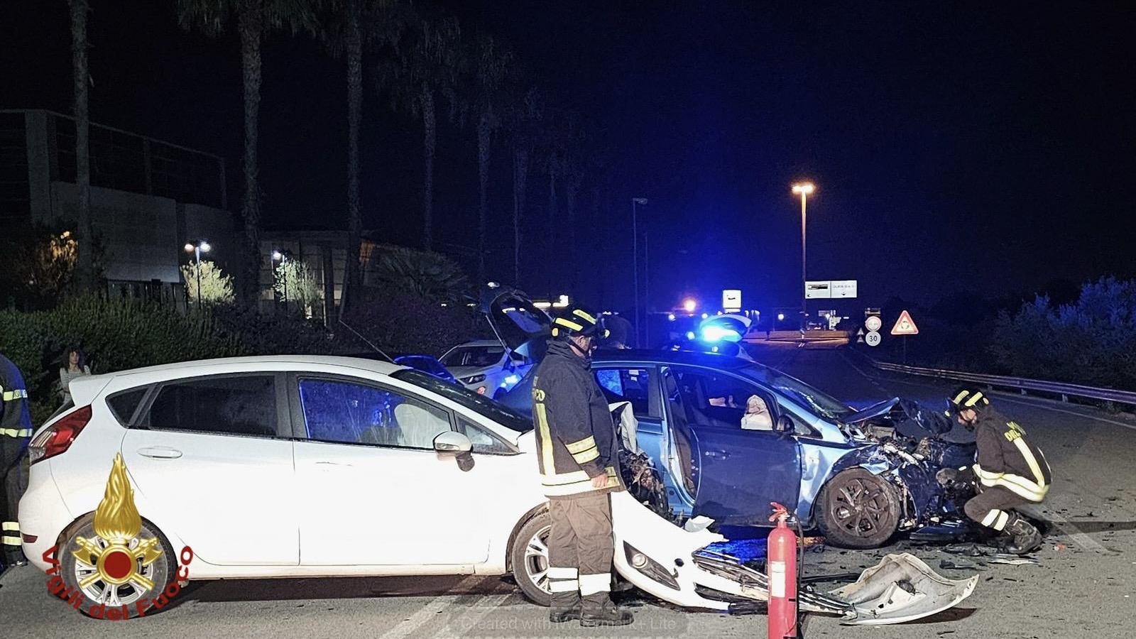 Olbia, scontro frontale nella notte: quattro i feriti