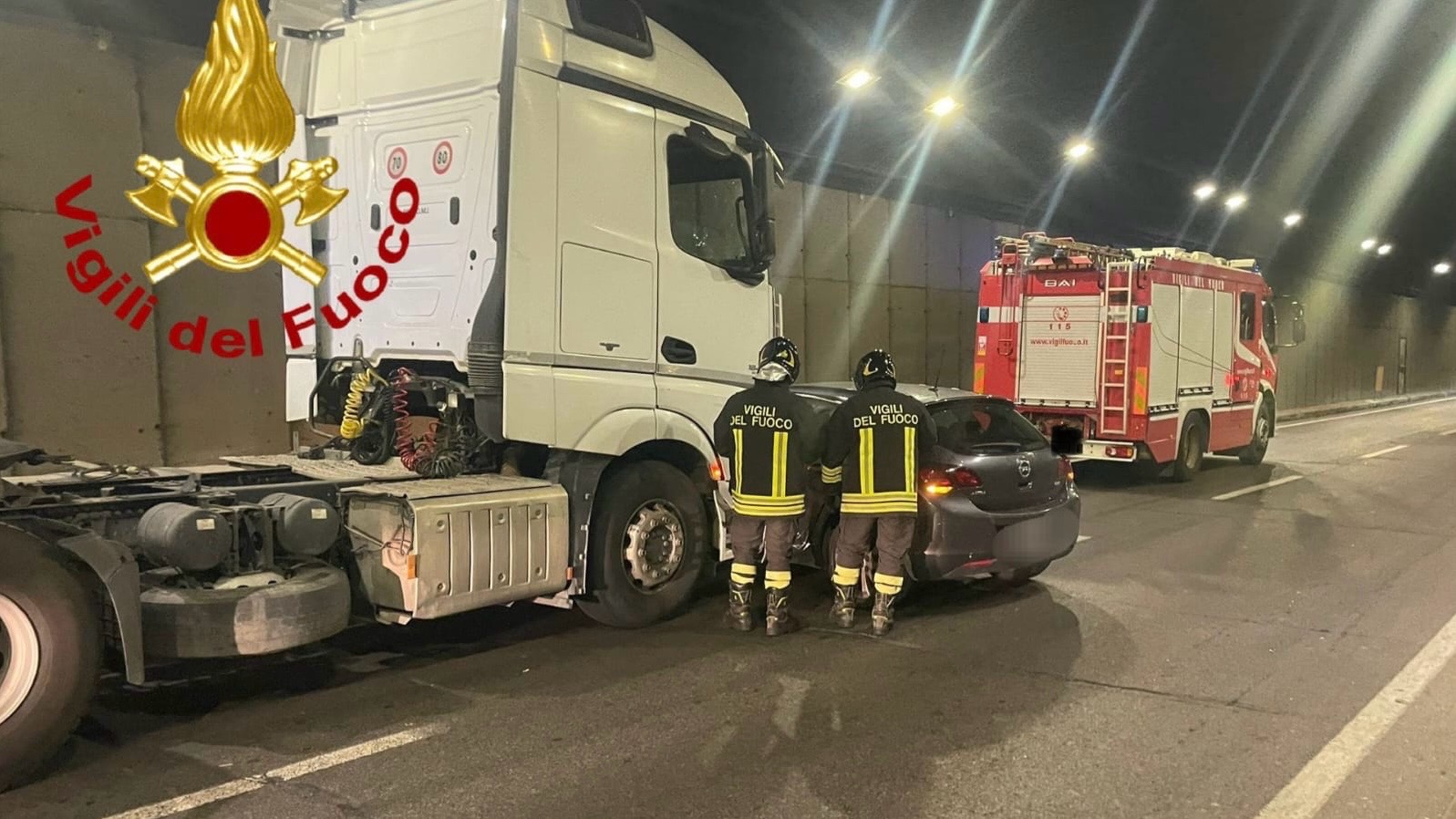 Olbia, violento scontro tra auto e motrice: un ferito