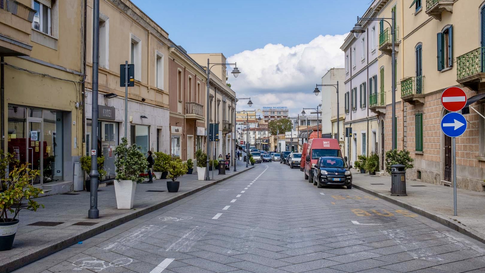 Olbia, confermata la chiusura notturna dei minimarket: l'ordinanza