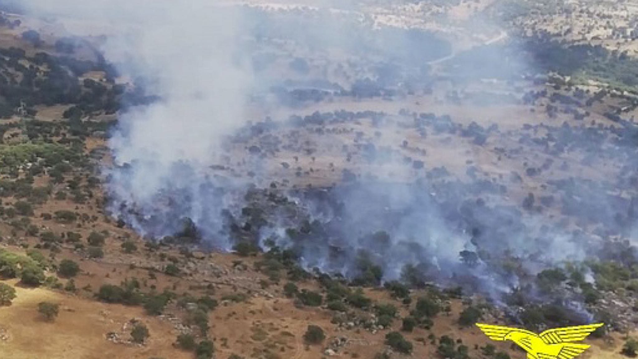 La Sardegna brucia: ieri 11 incendi