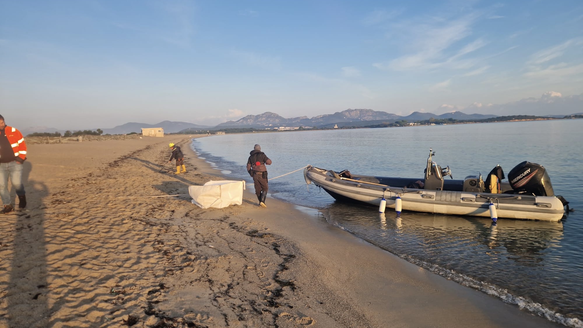 Olbia, rinvenuti residui dello yacht Atina a Le Saline: le parole del Capitano D'Agostino