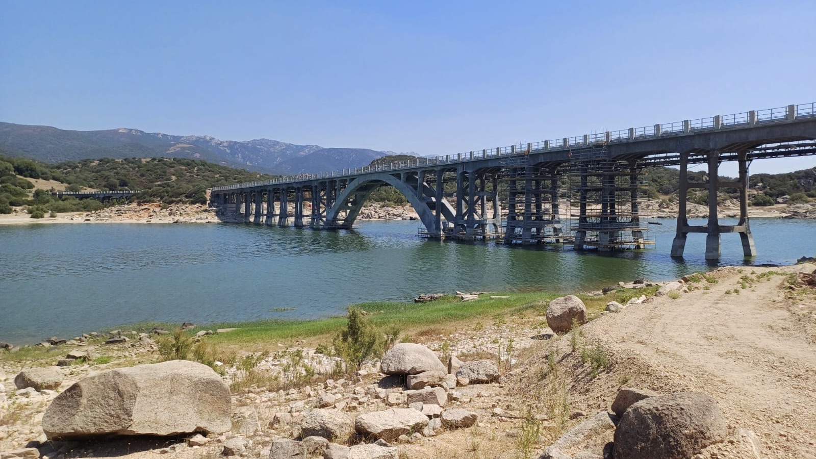 Ponte Diana: un passo avanti con la riapertura, ma il cantiere preoccupa ancora