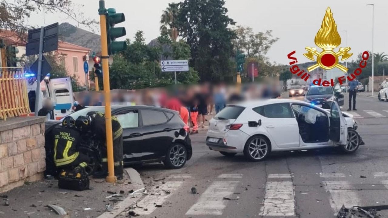 Grave incidente stradale: sette feriti, tra loro un bimbo di 2 anni