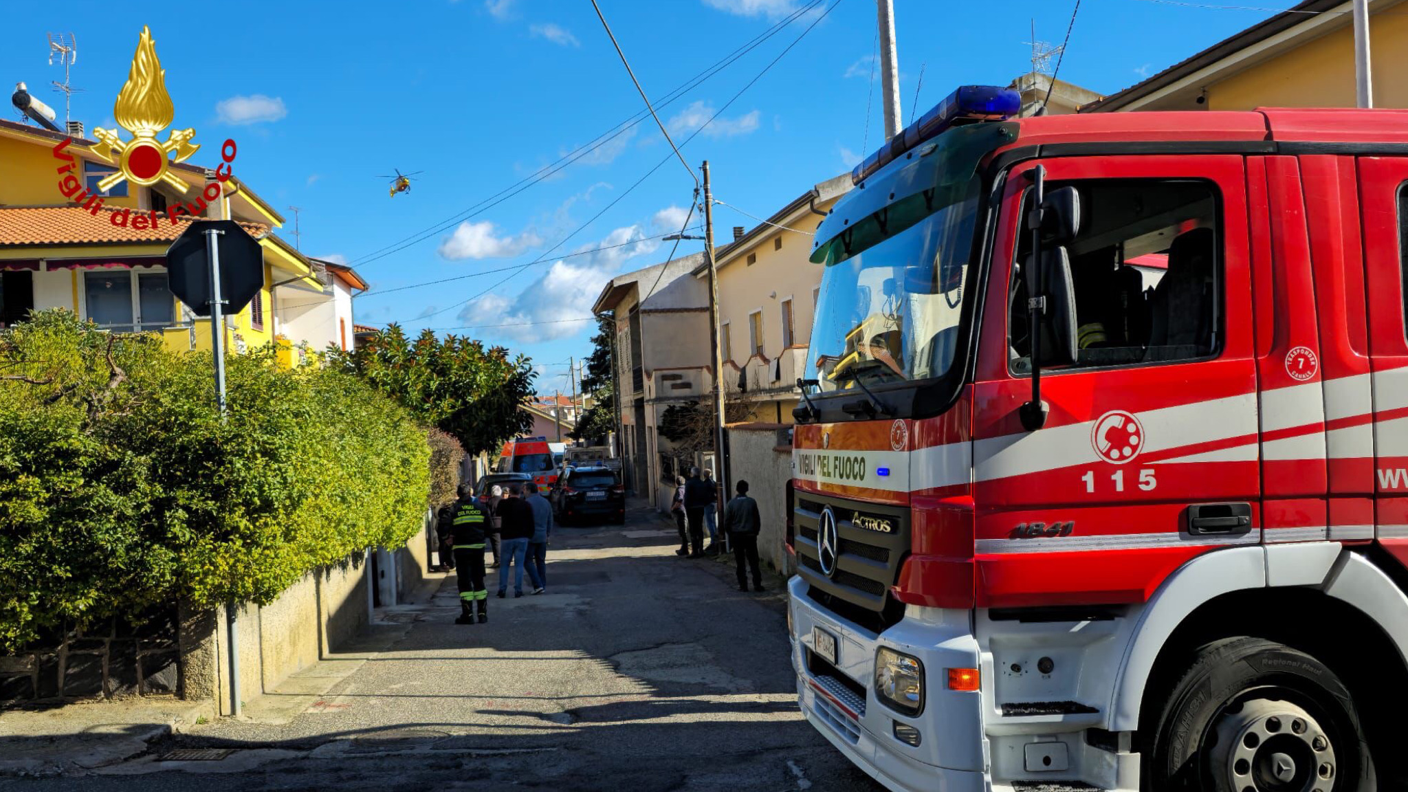 Caldaia a fuoco: il vicino lancia l'allarme e salva un uomo