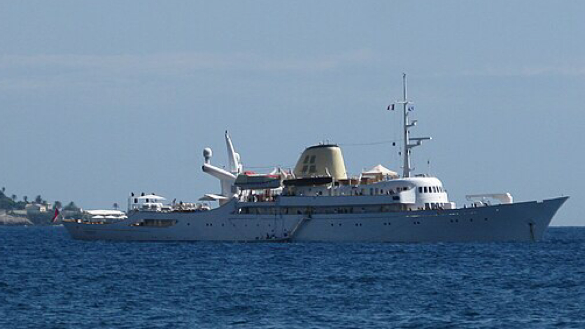 Olbia, Lo Yacht Cristina O a Tavolara