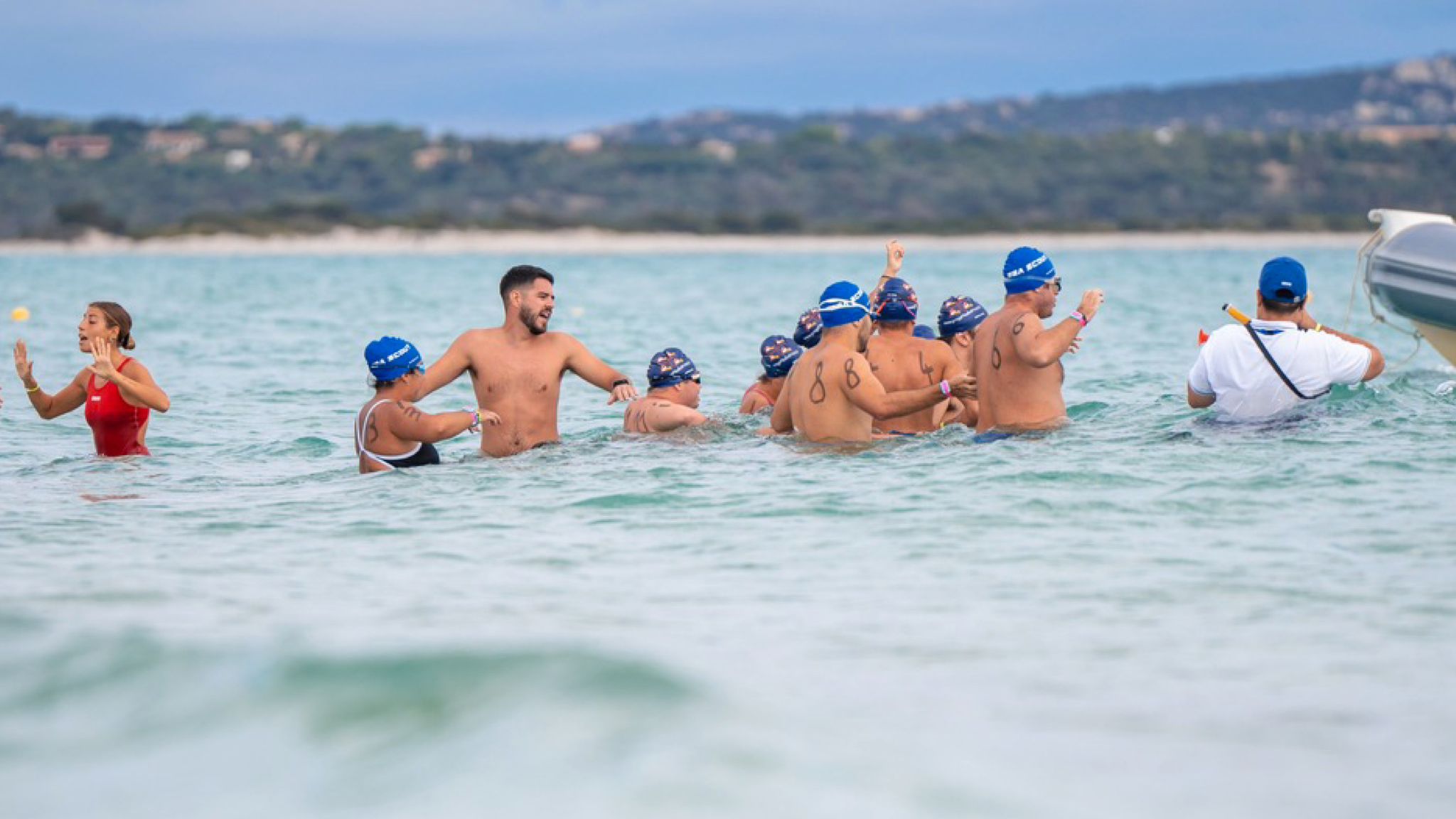 San Teodoro nuoto in acque libere: grande successo tra sport, inclusione e agonismo