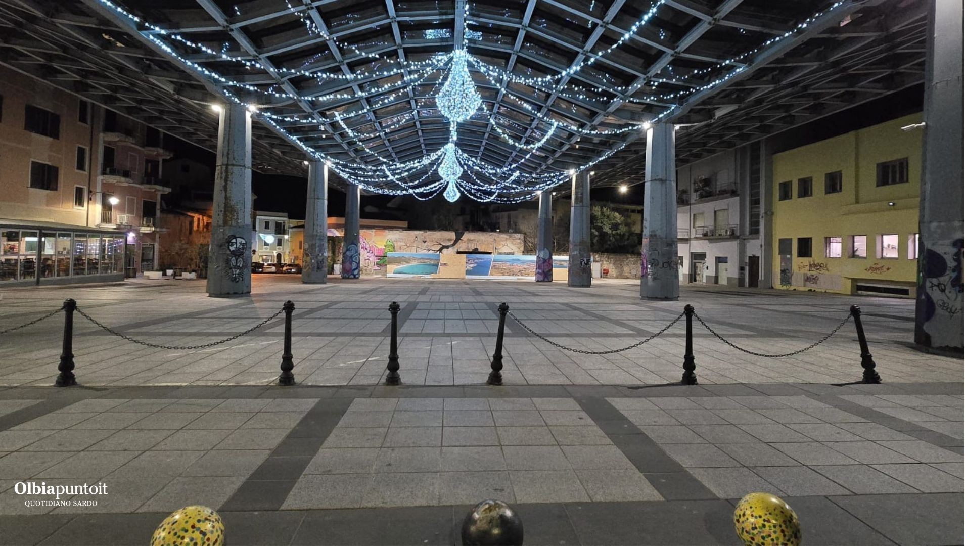 Olbia, Natale 2024: Piazza Mercato deserto urbano