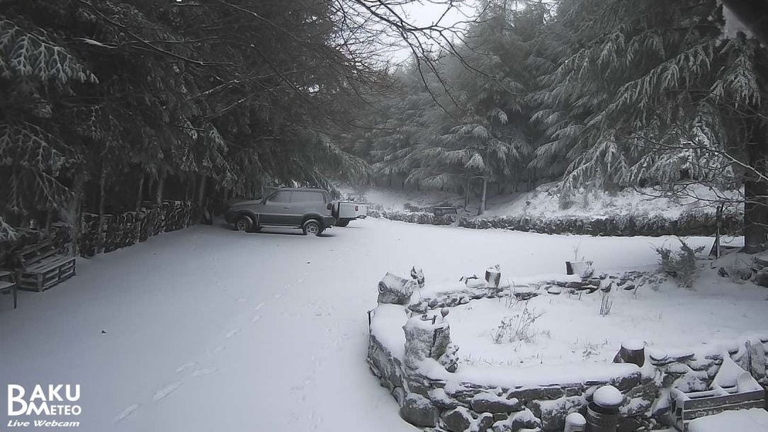 Bianco risveglio tra Desulo e Fonni: per l'Immacolata è arrivata la neve